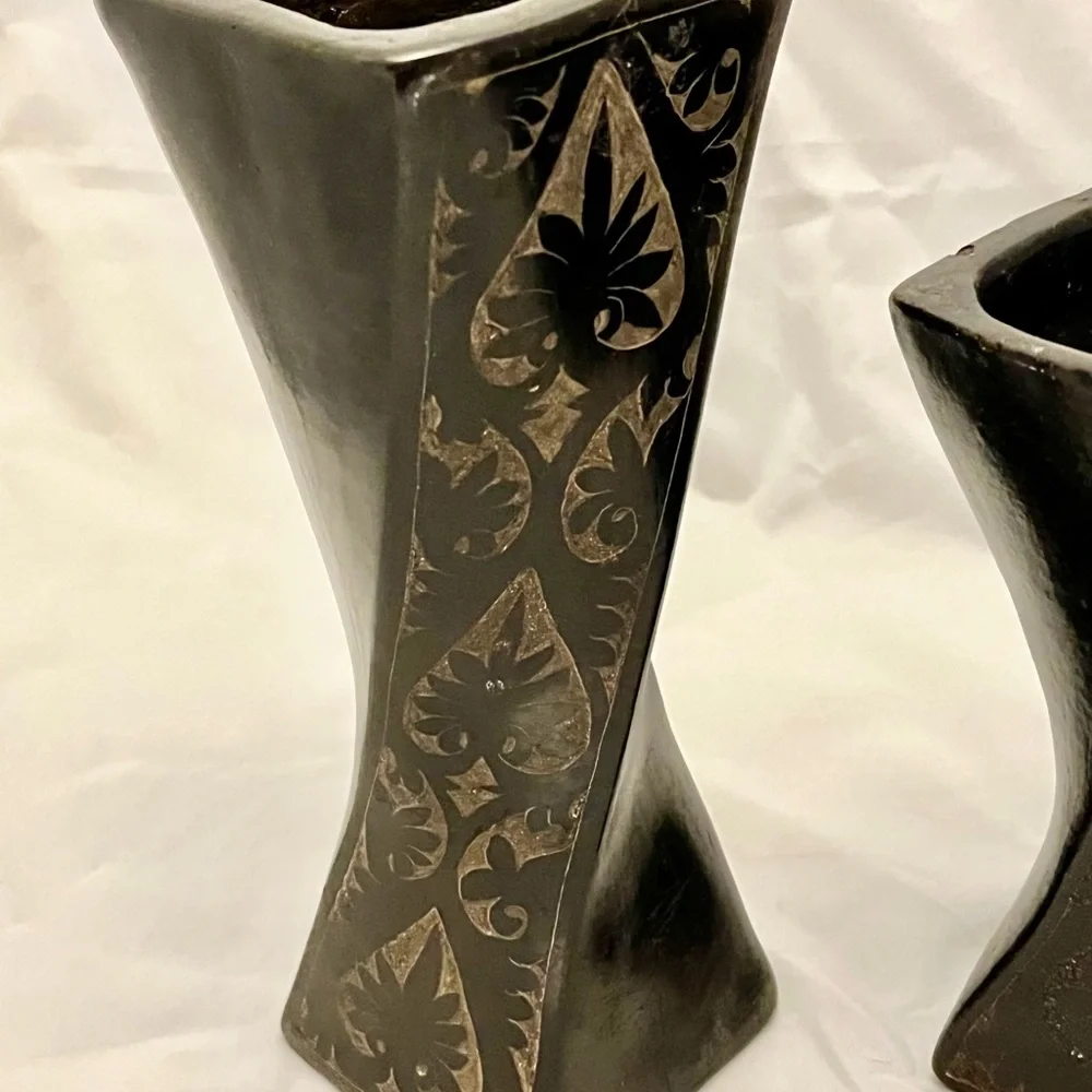 Ceramic Tealight Holders Vase ‘Twist of Fate' Lombok Pottery Center Indonesia
